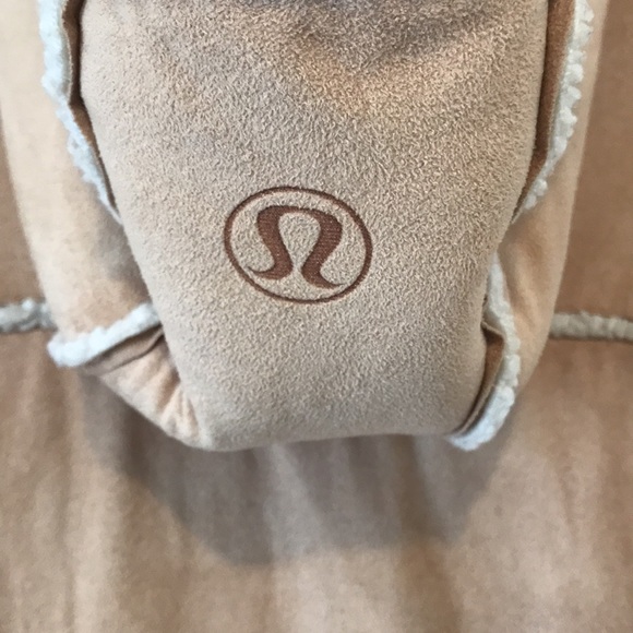 Lululemon Swede Jacket - Picture 3 of 3